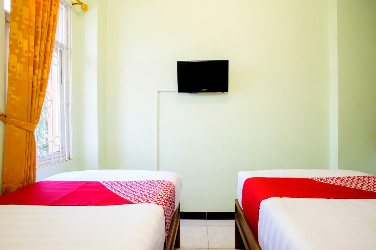 OYO 1419 Rhona Guest House Syariah Near RSUD Kota Yogyakarta Bagian luar foto